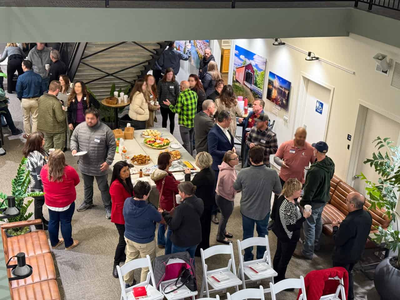 People network at a Corvallis Business Network meeting.