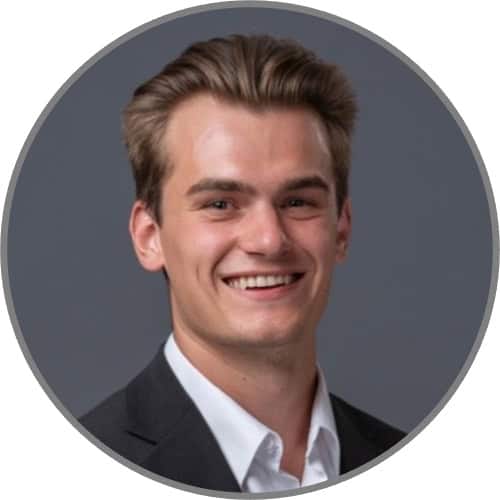 Austin Thompson headshot